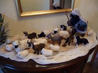 Figurine d'un berger avec ses moutons